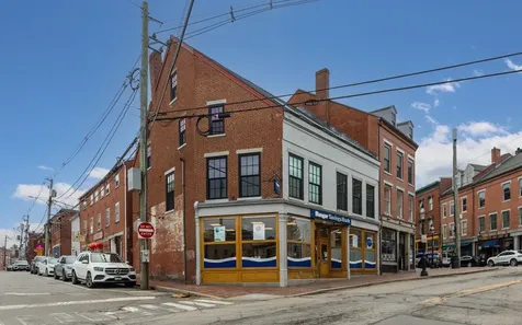 8 Bow Street Portsmouth NH 03801