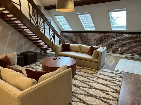 8 Bow Street Portsmouth NH 03801