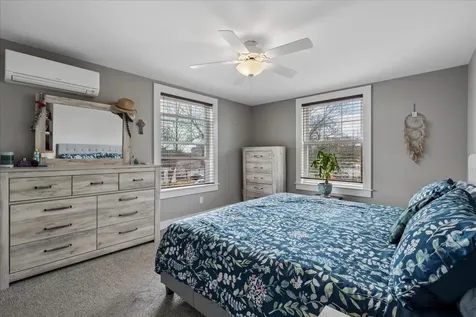 286 Coolidge Avenue Manchester NH 03102