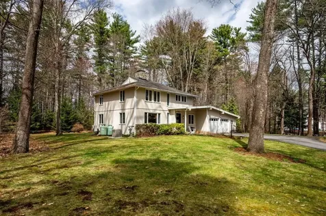 3 Moss Lane Madbury NH 03823