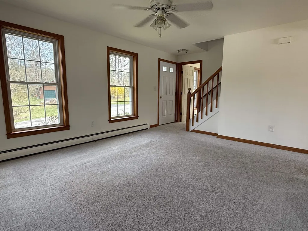 103 Sherwood Circle Brattleboro VT 05301