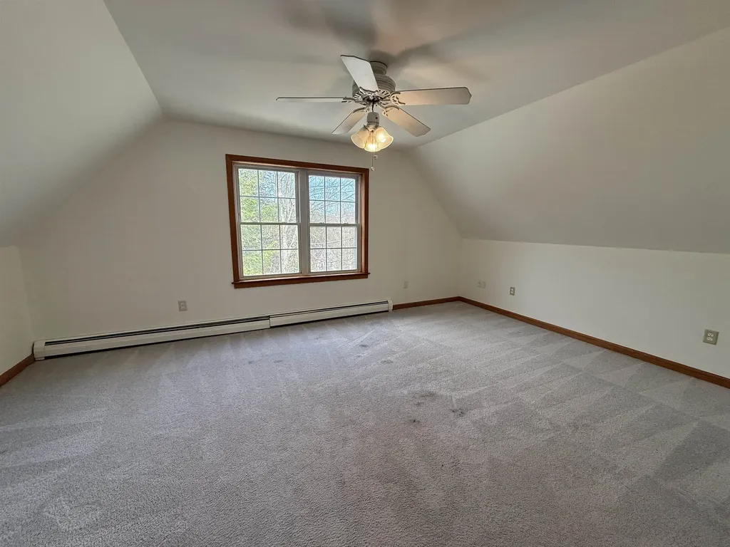 103 Sherwood Circle Brattleboro VT 05301