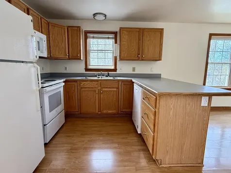 103 Sherwood Circle Brattleboro VT 05301