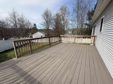 103 Sherwood Circle Brattleboro VT 05301