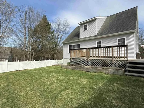 103 Sherwood Circle Brattleboro VT 05301