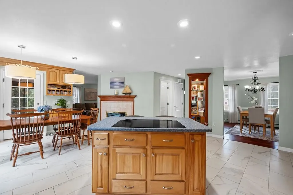 11 Witch Lane Plaistow NH 03865
