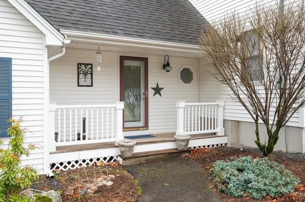 11 Witch Lane Plaistow NH 03865
