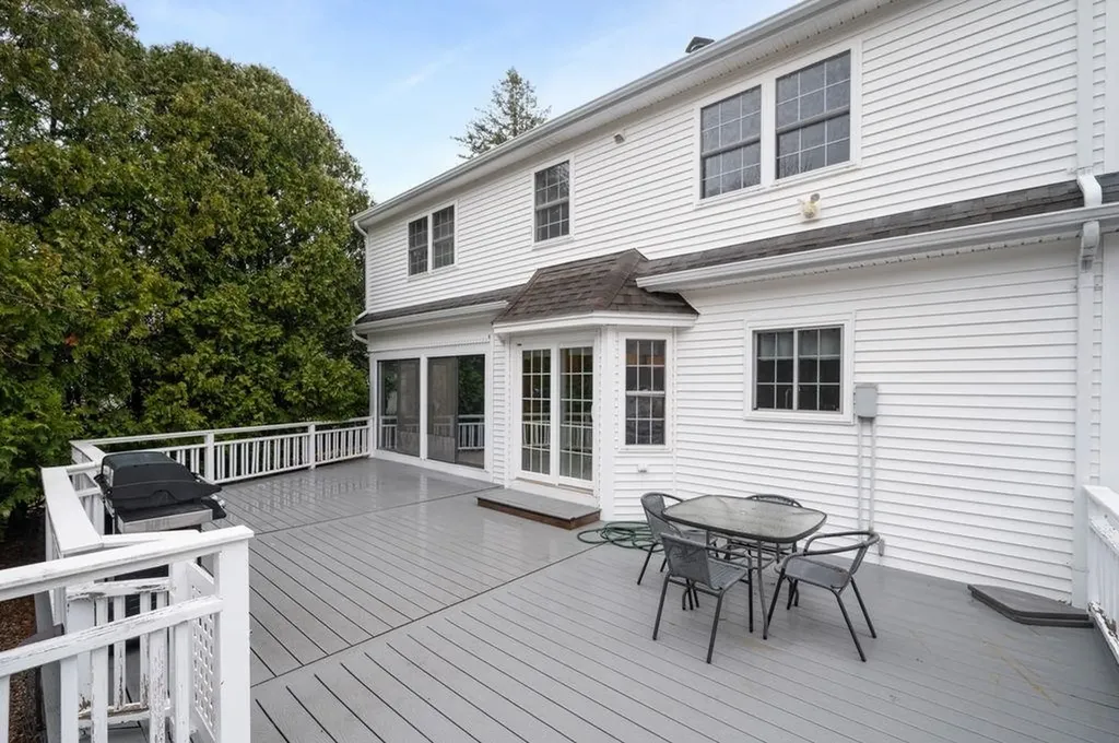 11 Witch Lane Plaistow NH 03865
