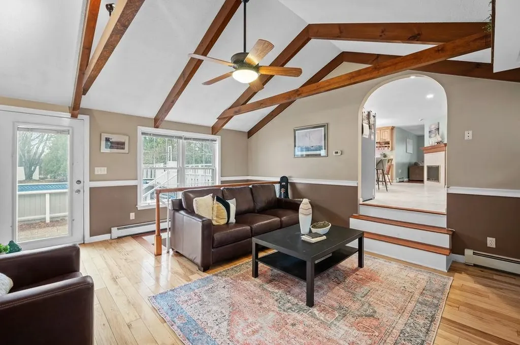 11 Witch Lane Plaistow NH 03865