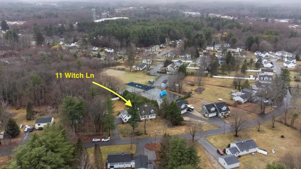 11 Witch Lane Plaistow NH 03865