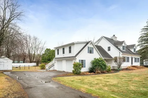 11 Witch Lane Plaistow NH 03865