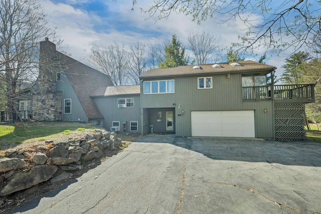 35 Valley Drive Gilford NH 03249