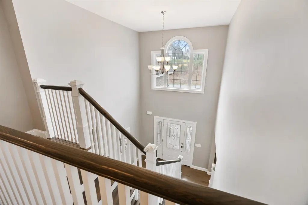 44 Sheffield Street Windham NH 03087