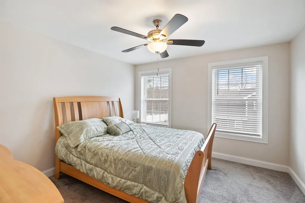 44 Sheffield Street Windham NH 03087