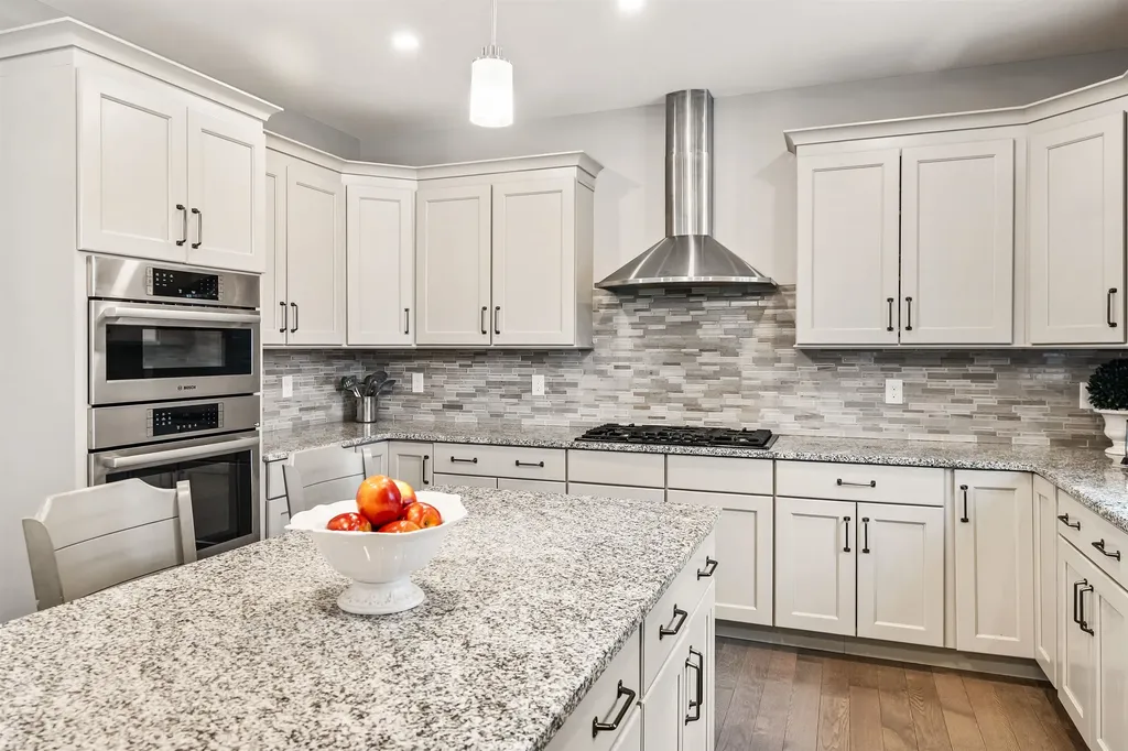 44 Sheffield Street Windham NH 03087