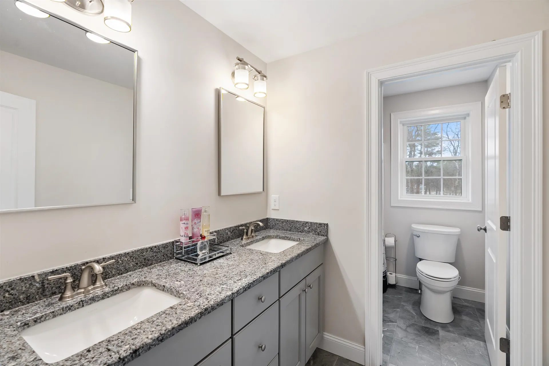 44 Sheffield Street Windham NH 03087