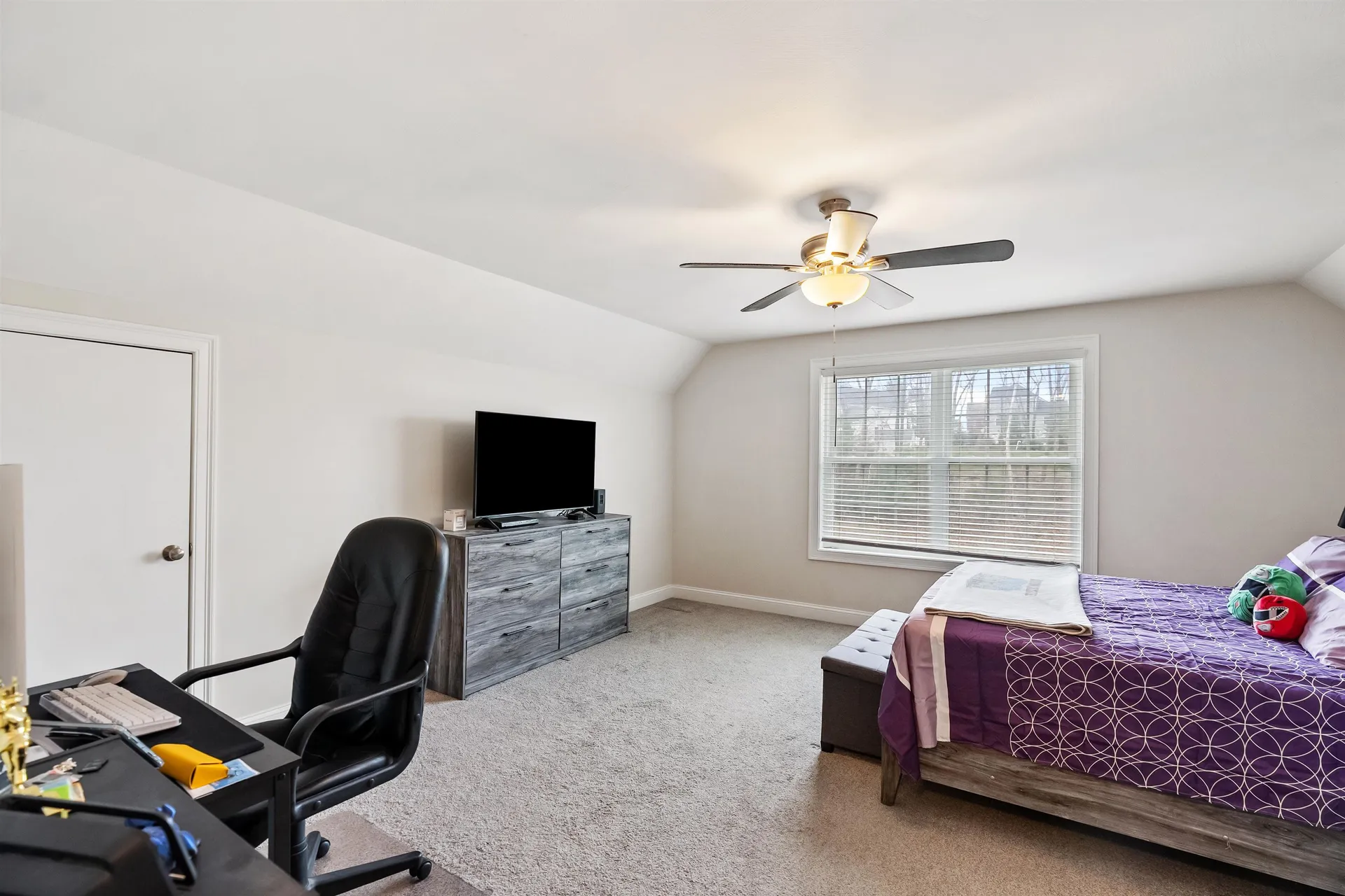 44 Sheffield Street Windham NH 03087