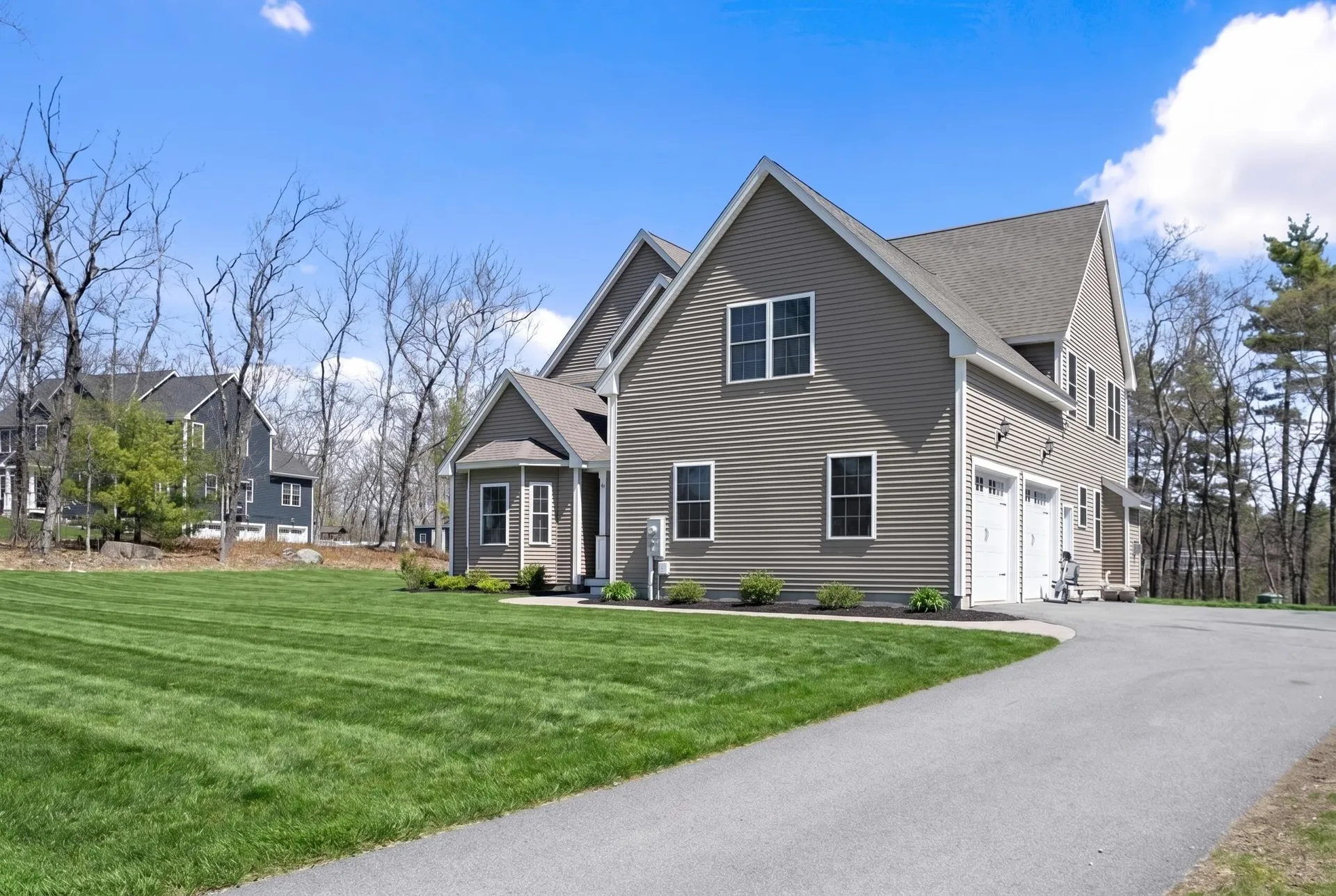 44 Sheffield Street Windham NH 03087