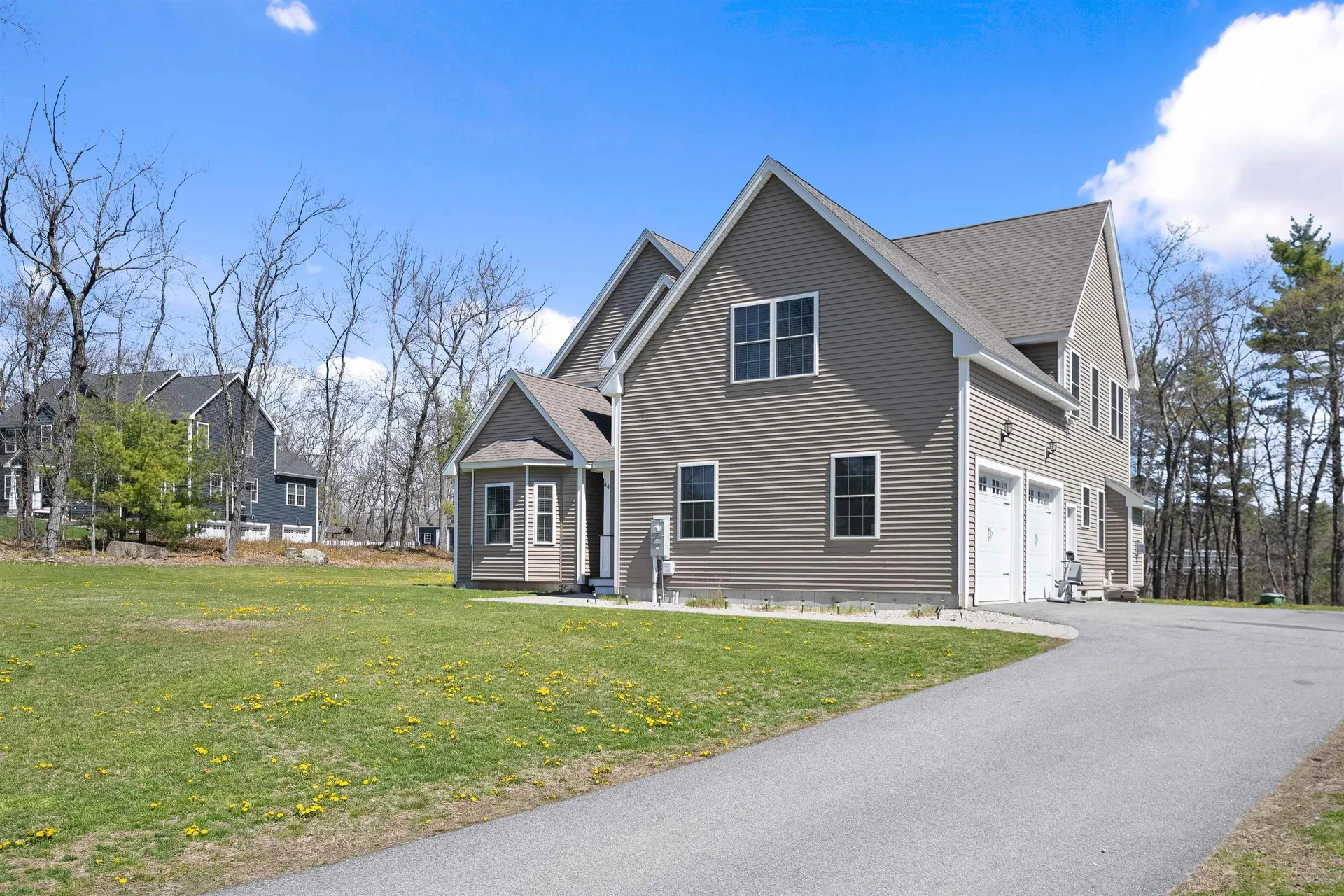 44 Sheffield Street Windham NH 03087