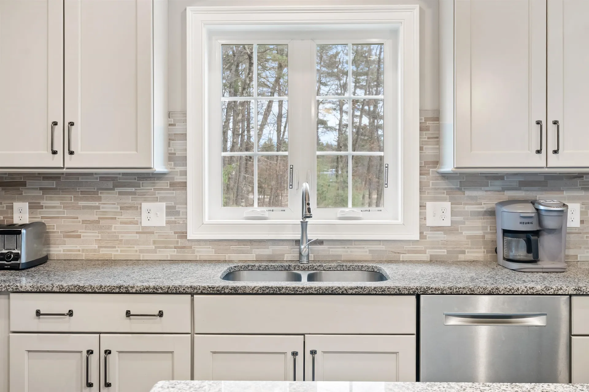 44 Sheffield Street Windham NH 03087