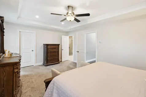 44 Sheffield Street Windham NH 03087