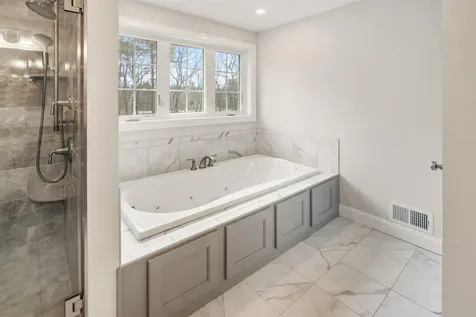 44 Sheffield Street Windham NH 03087