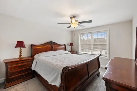 44 Sheffield Street Windham NH 03087