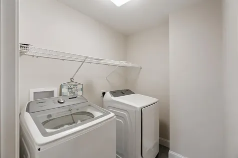 44 Sheffield Street Windham NH 03087