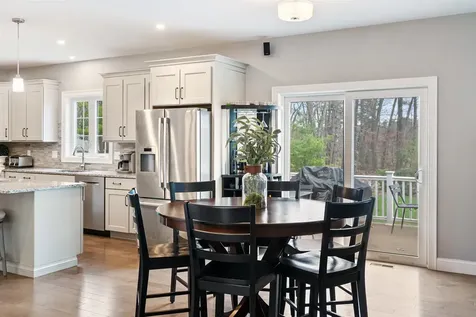 44 Sheffield Street Windham NH 03087