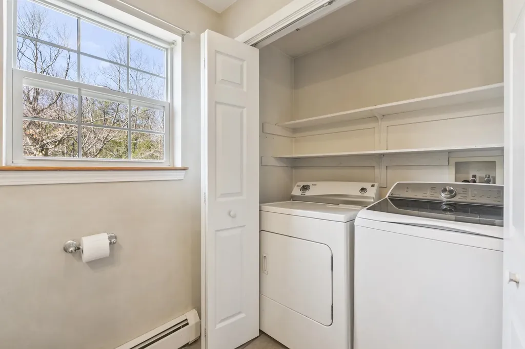 8 Elliott Road Gorham ME 04038