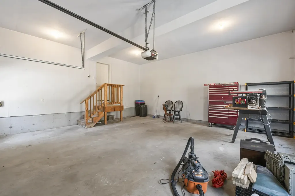 8 Elliott Road Gorham ME 04038