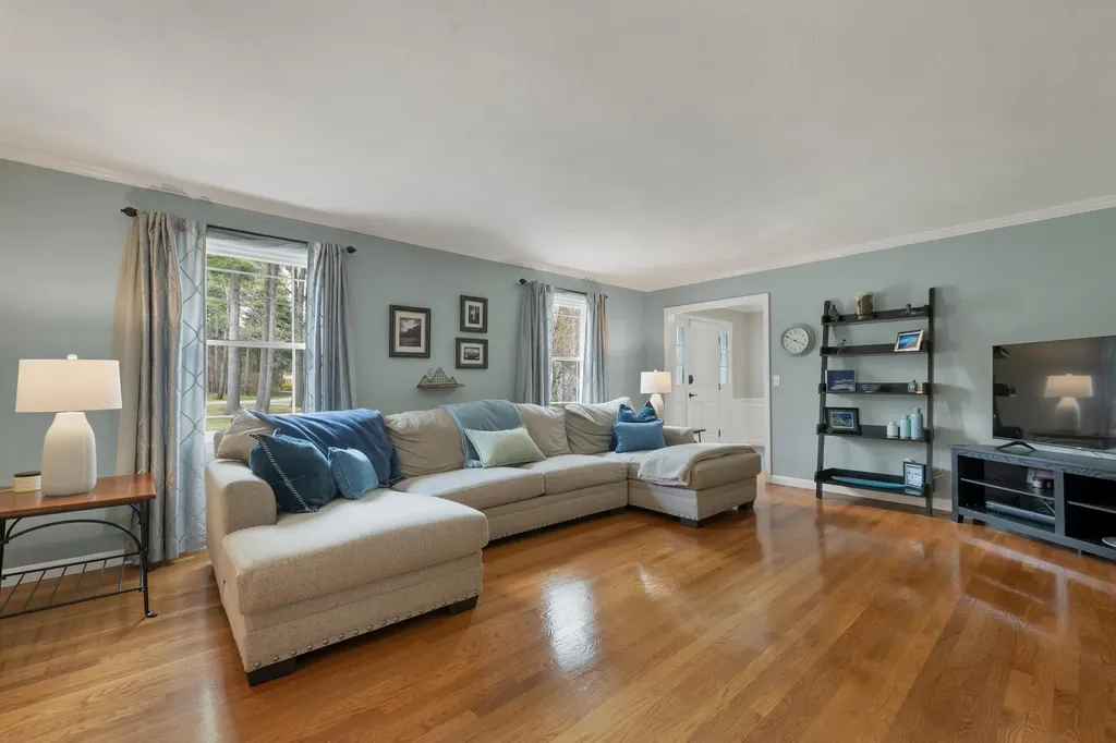 29 Orchard Drive Hollis NH 03049-0565