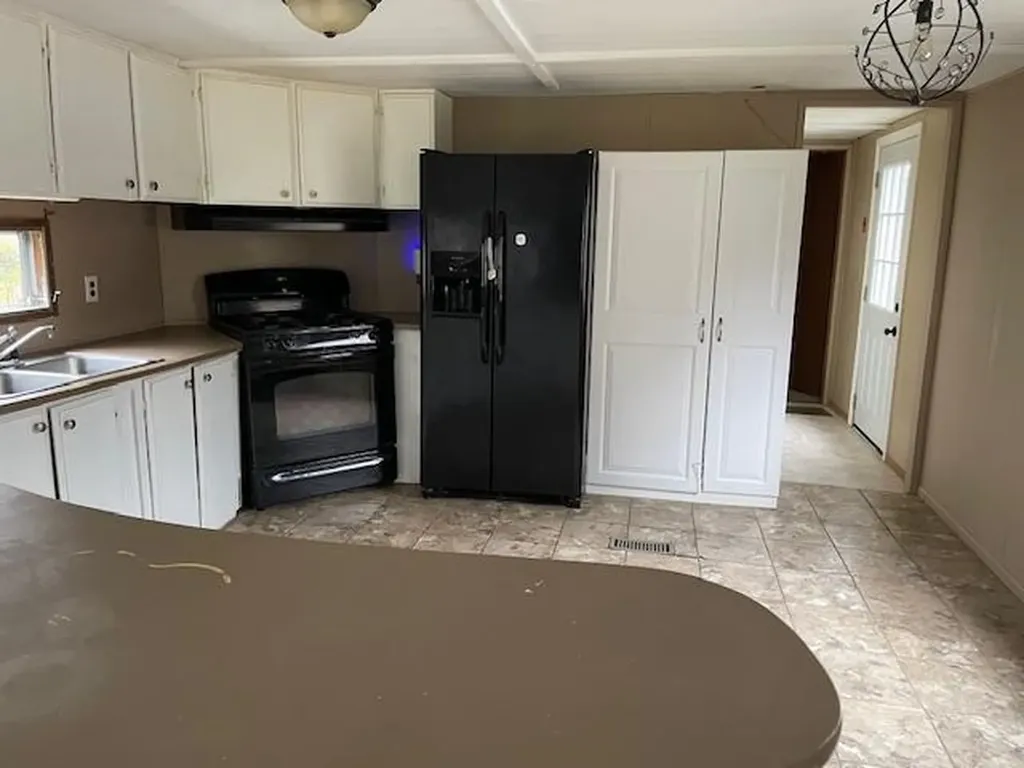 10 Fox Lane Rochester NH 03867