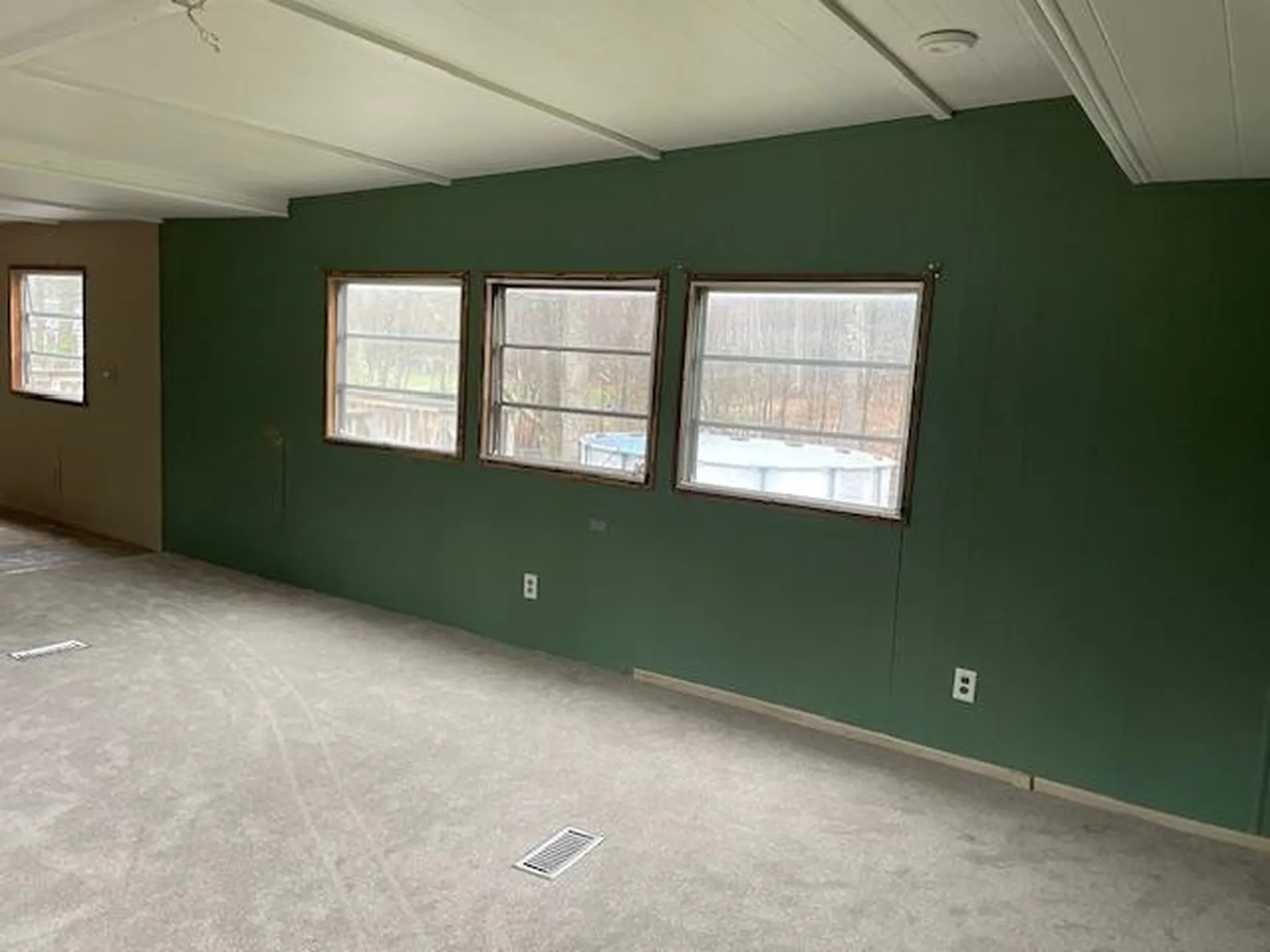 10 Fox Lane Rochester NH 03867