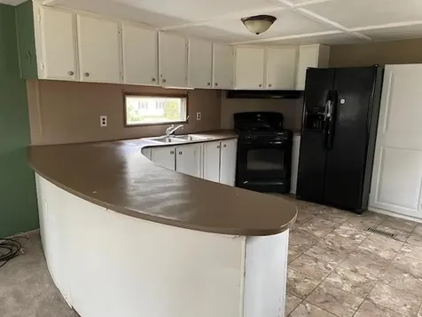 10 Fox Lane Rochester NH 03867
