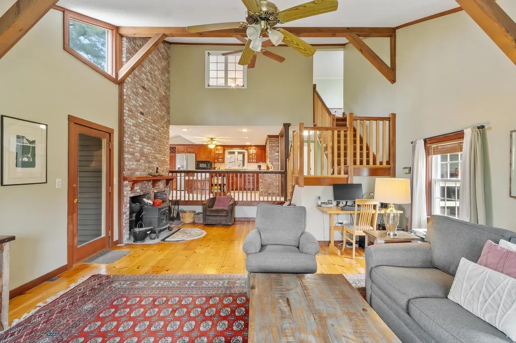 76 English Range Road Derry NH 03038