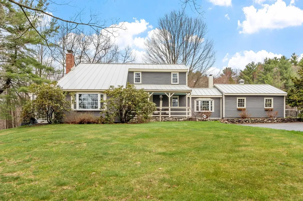 76 English Range Road Derry NH 03038