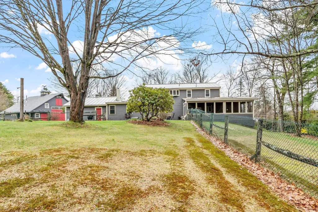 76 English Range Road Derry NH 03038