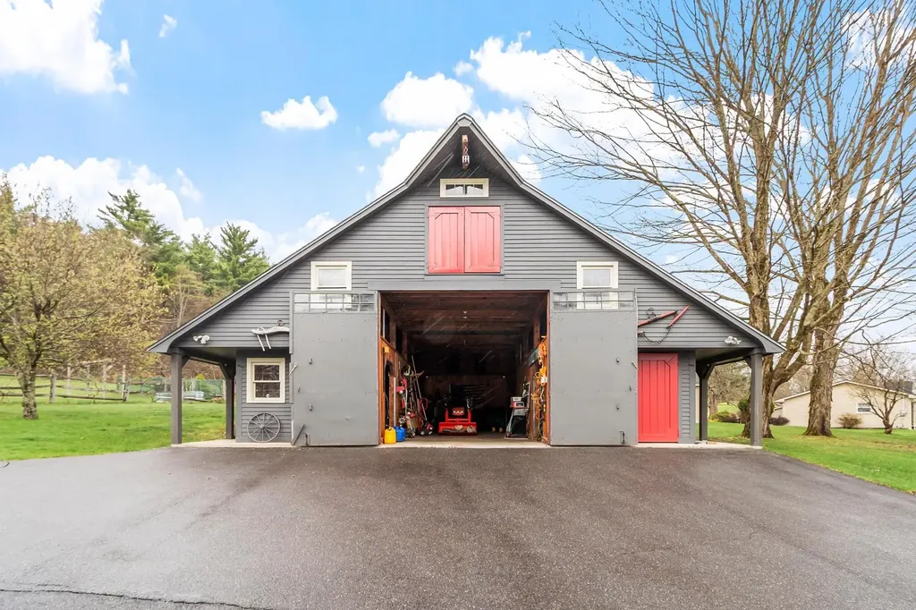 76 English Range Road Derry NH 03038