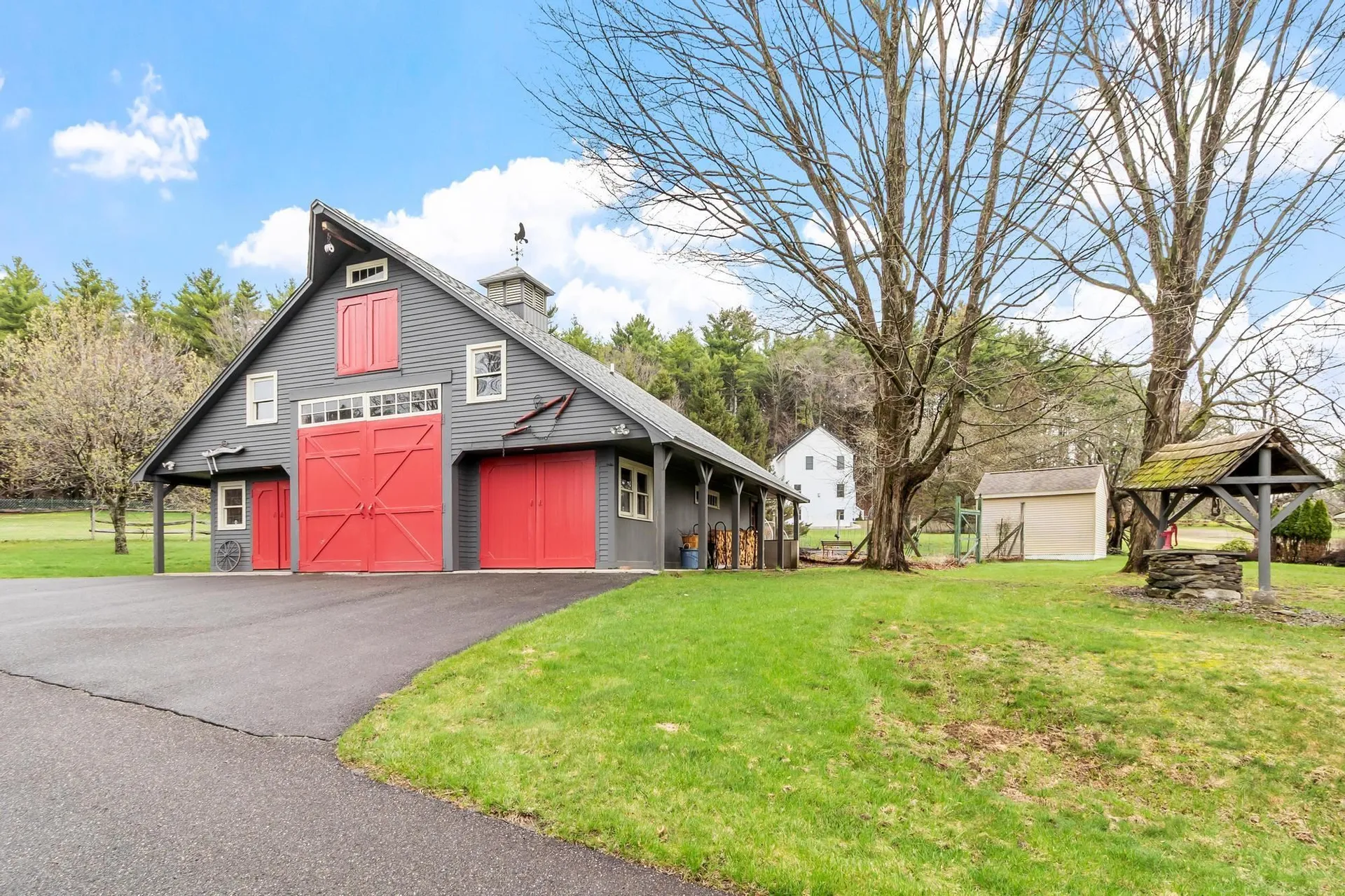 76 English Range Road Derry NH 03038
