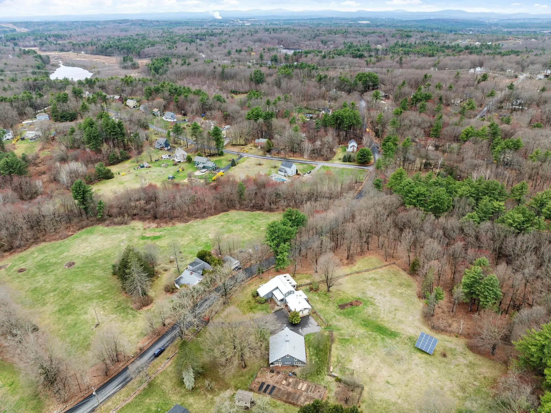 76 English Range Road Derry NH 03038