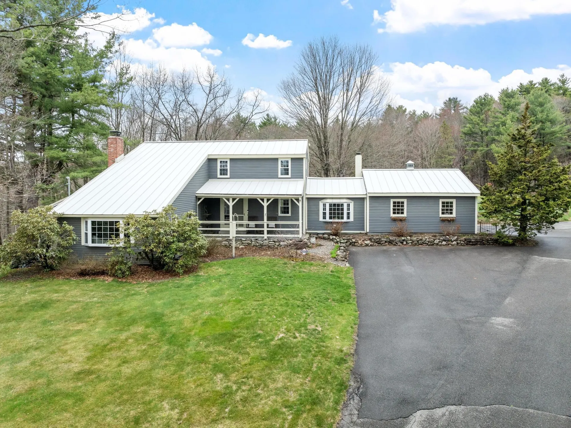 76 English Range Road Derry NH 03038