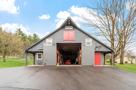 76 English Range Road Derry NH 03038