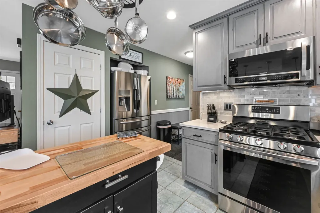 21 Grey Meadow Drive Burlington VT 05408