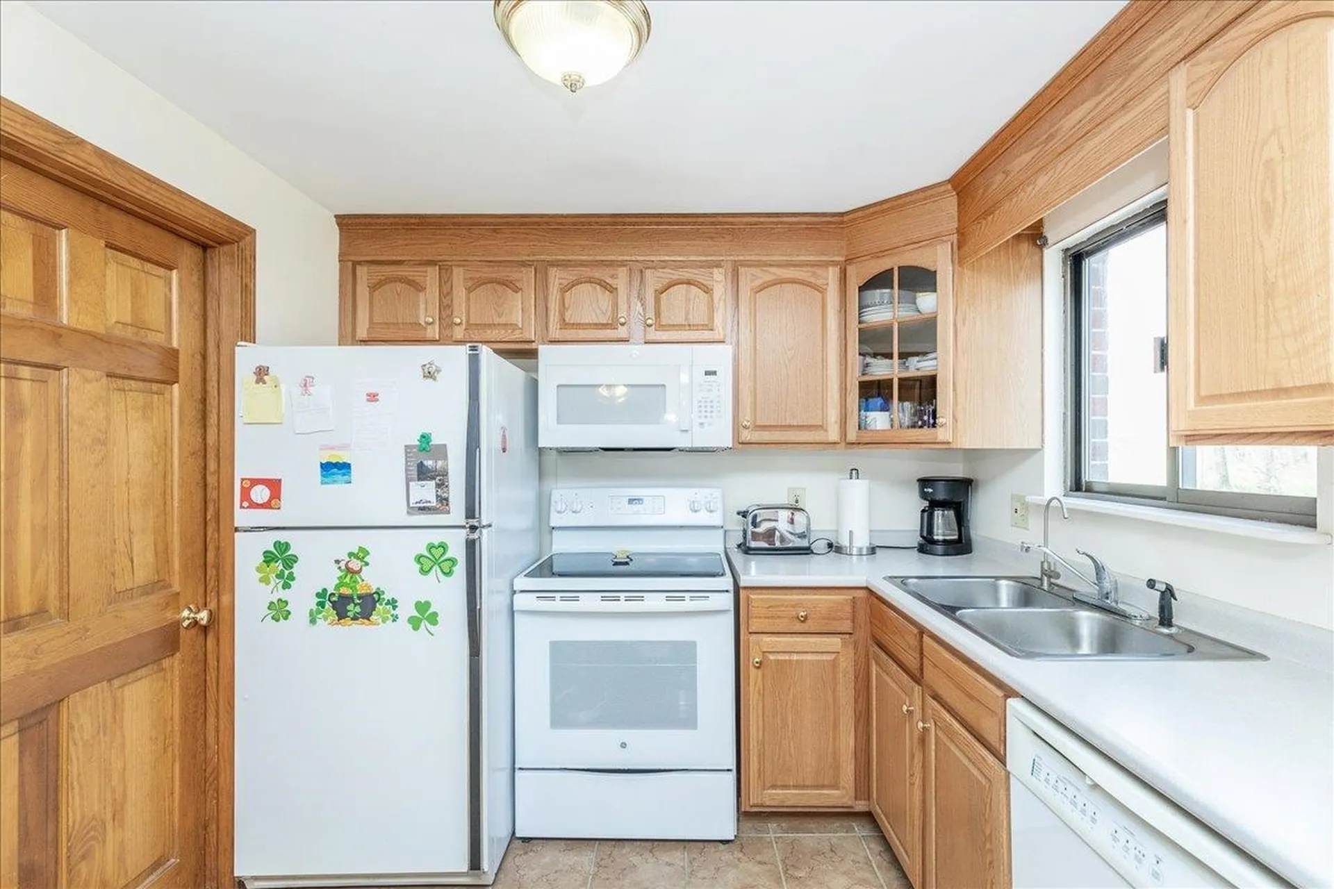 88 Oakridge Drive Londonderry NH 03053