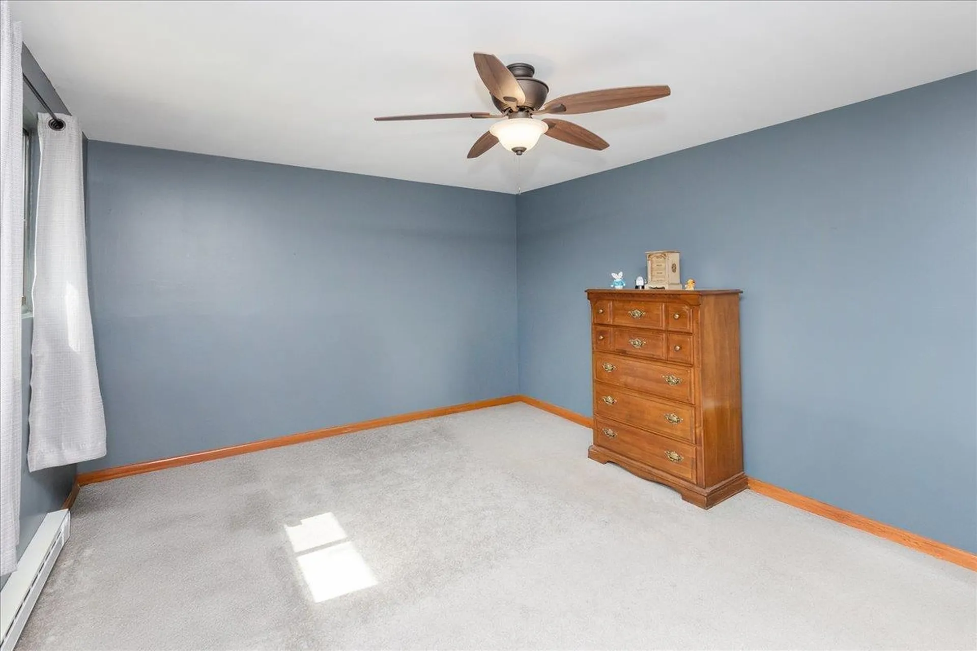88 Oakridge Drive Londonderry NH 03053