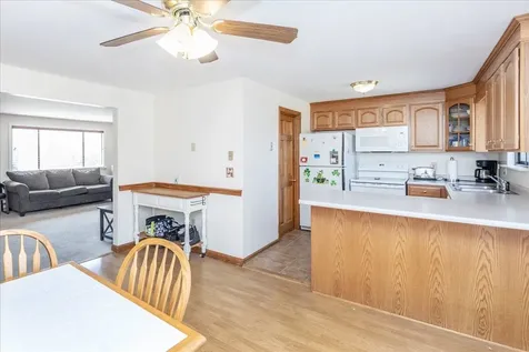 88 Oakridge Drive Londonderry NH 03053