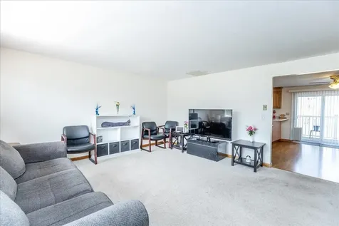 88 Oakridge Drive Londonderry NH 03053