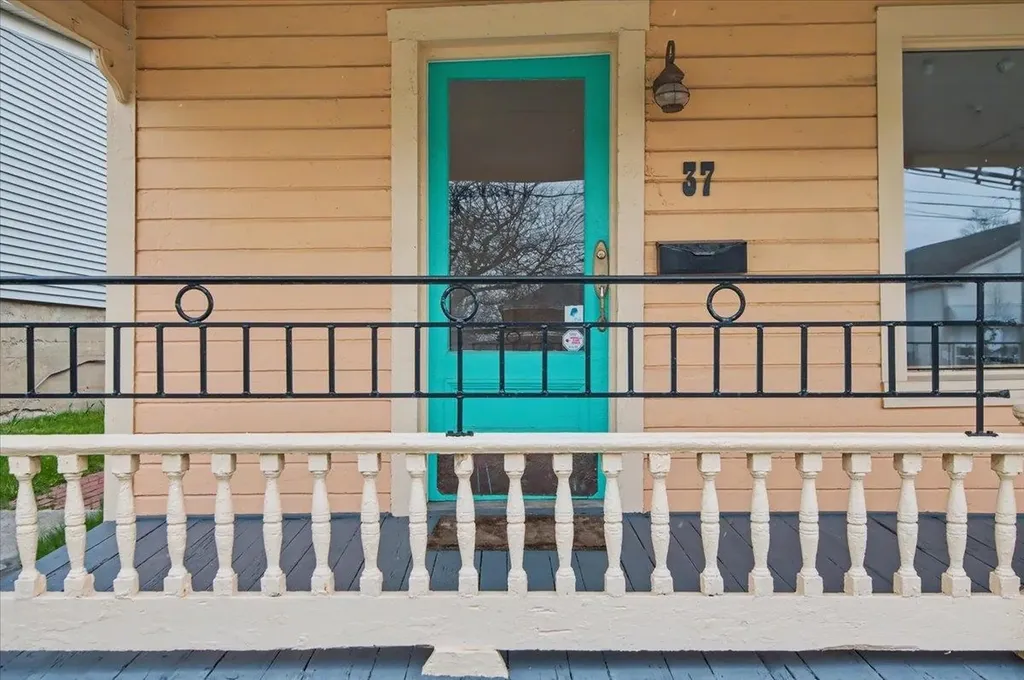 37 Green Street Vergennes VT 05491