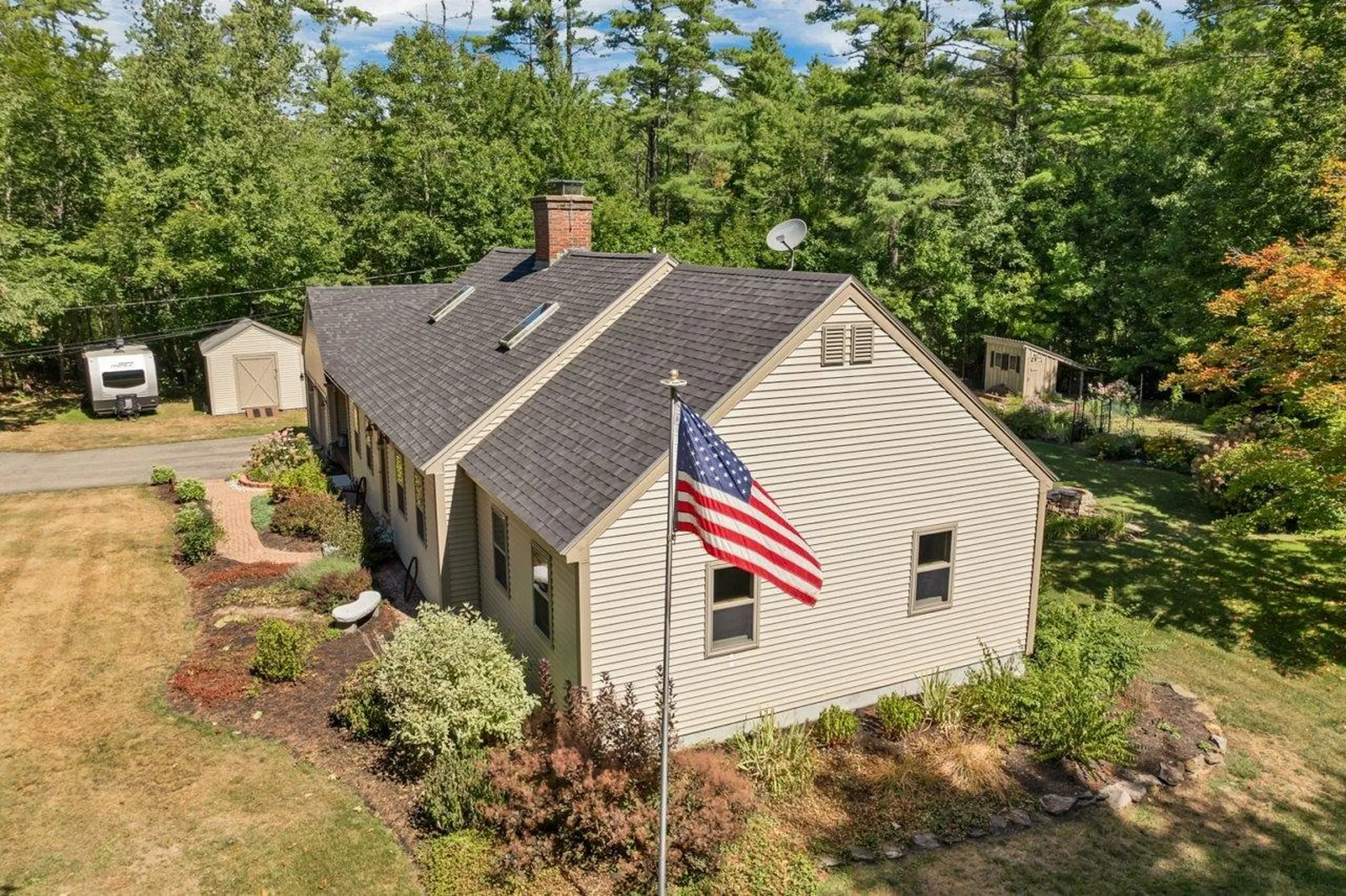 212 Wentworth Road Brookfield NH 03872